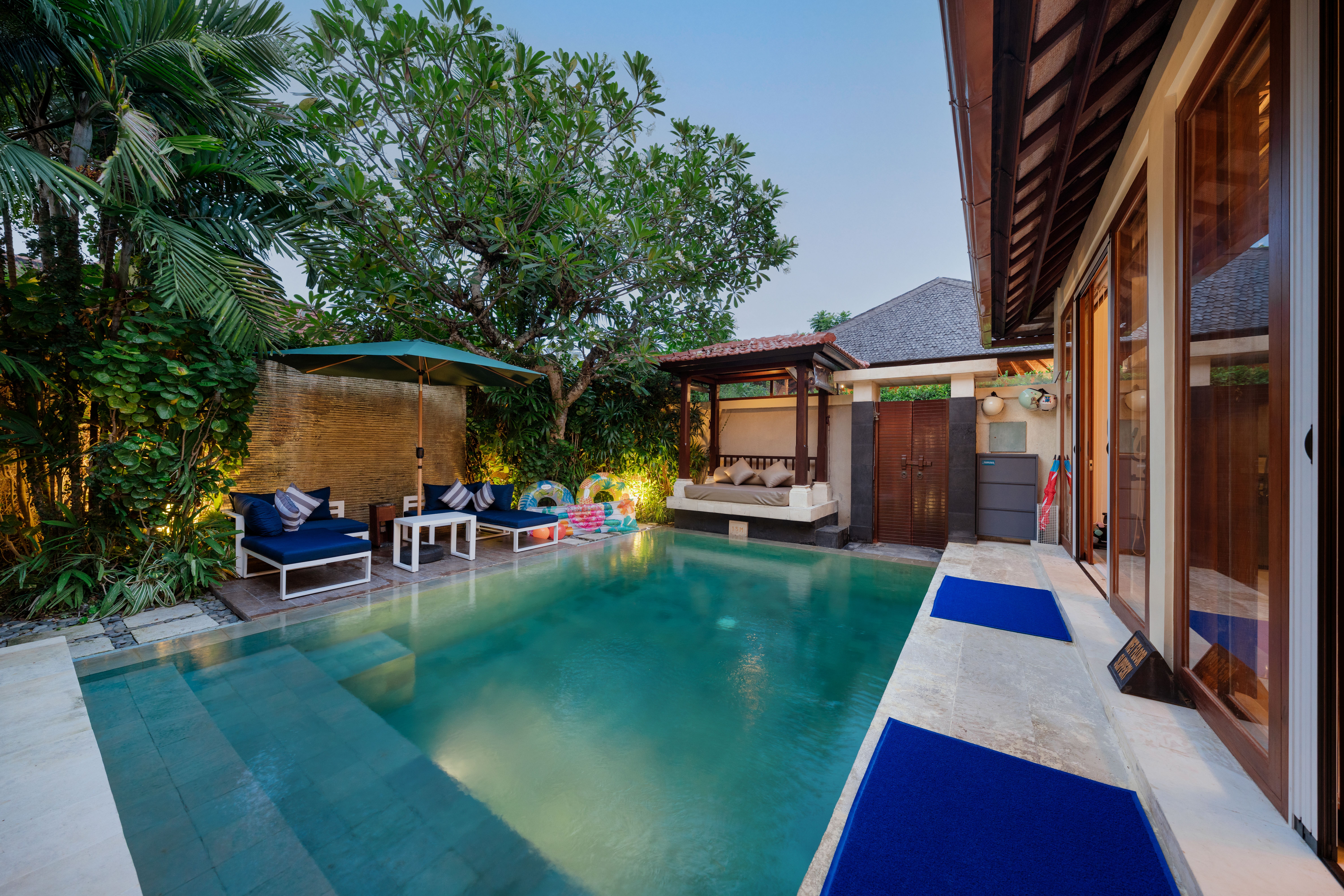 Luxury 1BR Retreat: Tranquil Poolside Living Longterm 15