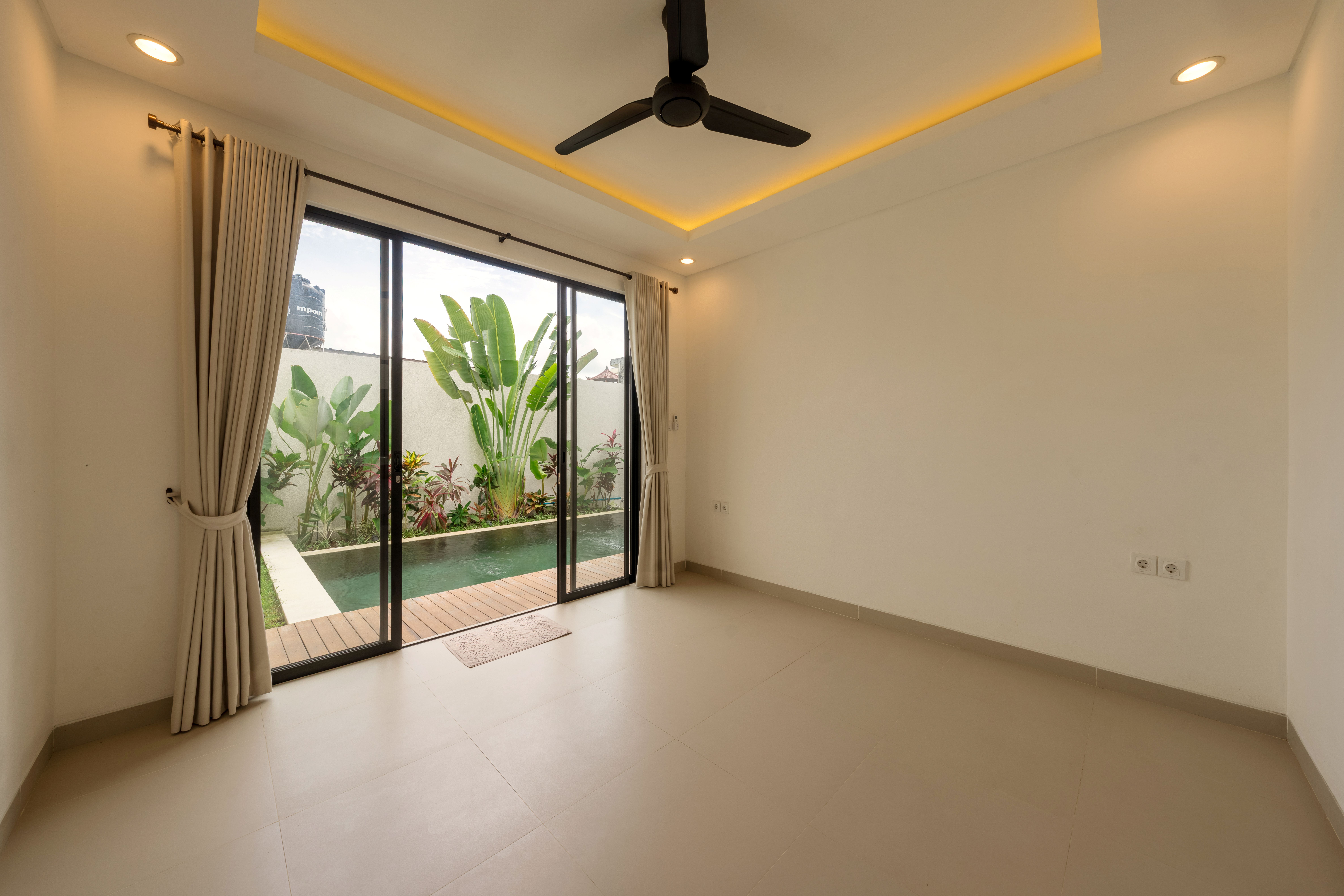 3BR Sanctuary with Direct Pool Access 13