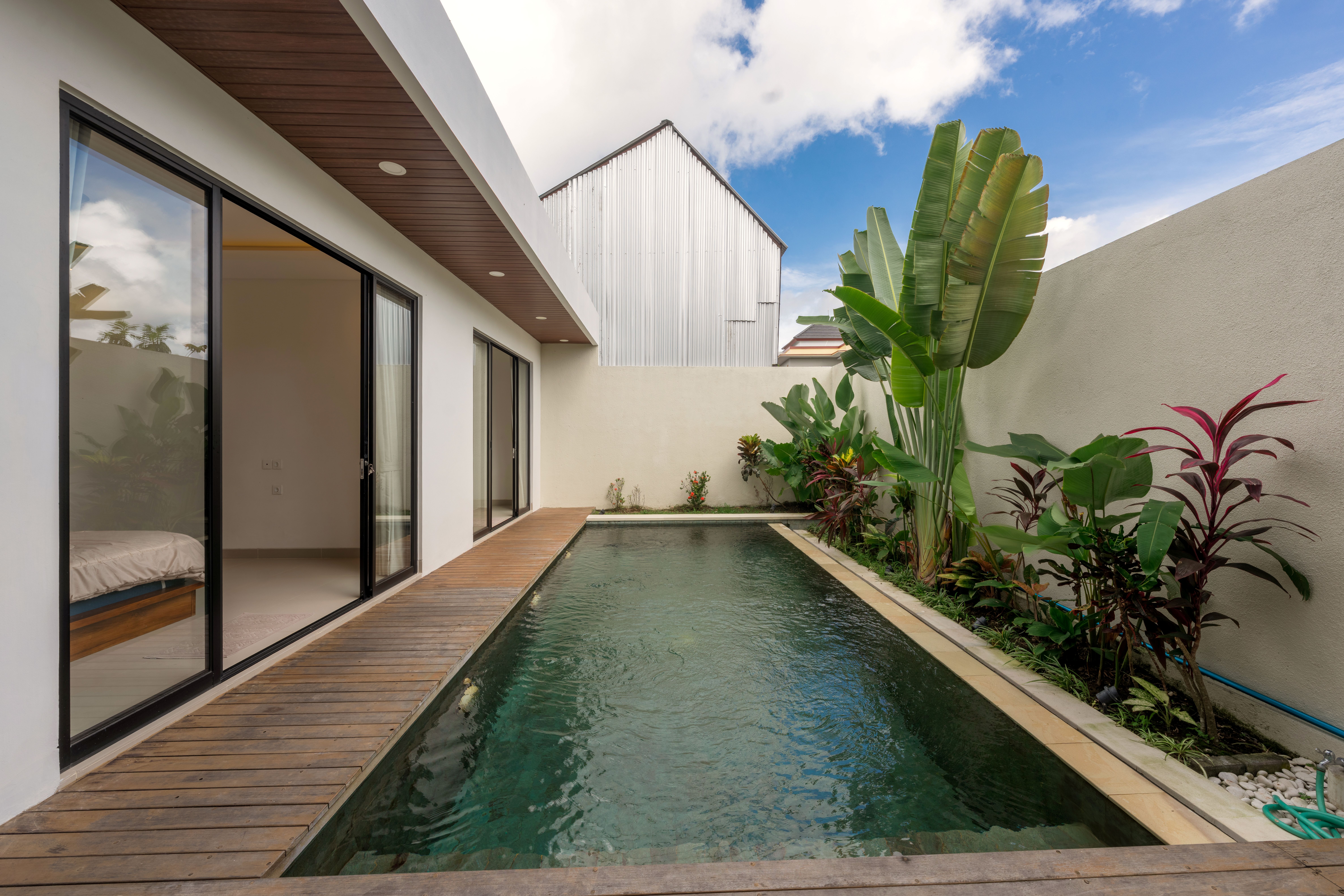 3BR Sanctuary with Direct Pool Access 6