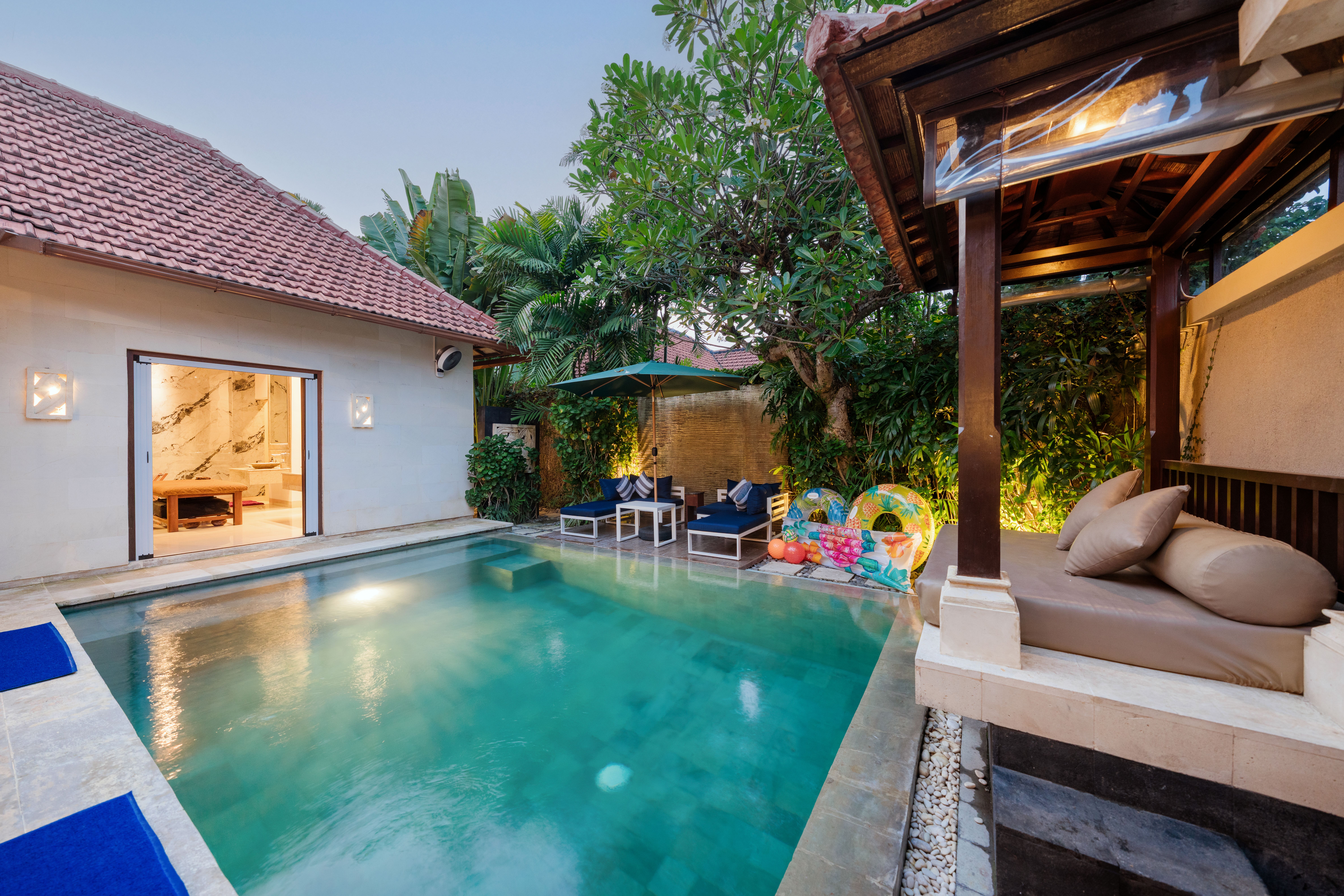 Luxury 1BR Retreat: Tranquil Poolside Living Longterm 13