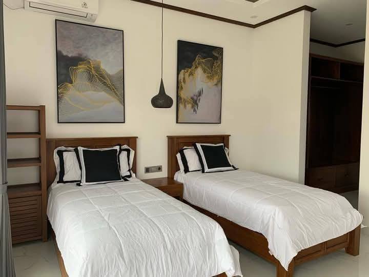 Modern Joglo 3BR Jimbaran Villa with Private Pool 16