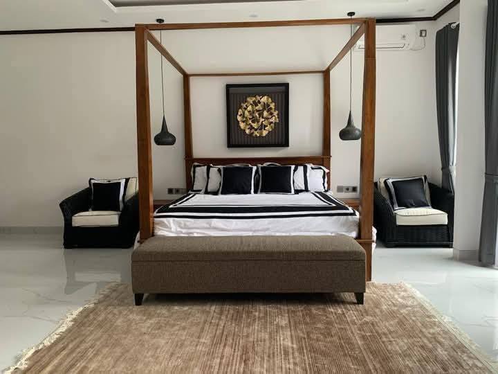 Modern Joglo 3BR Jimbaran Villa with Private Pool 2