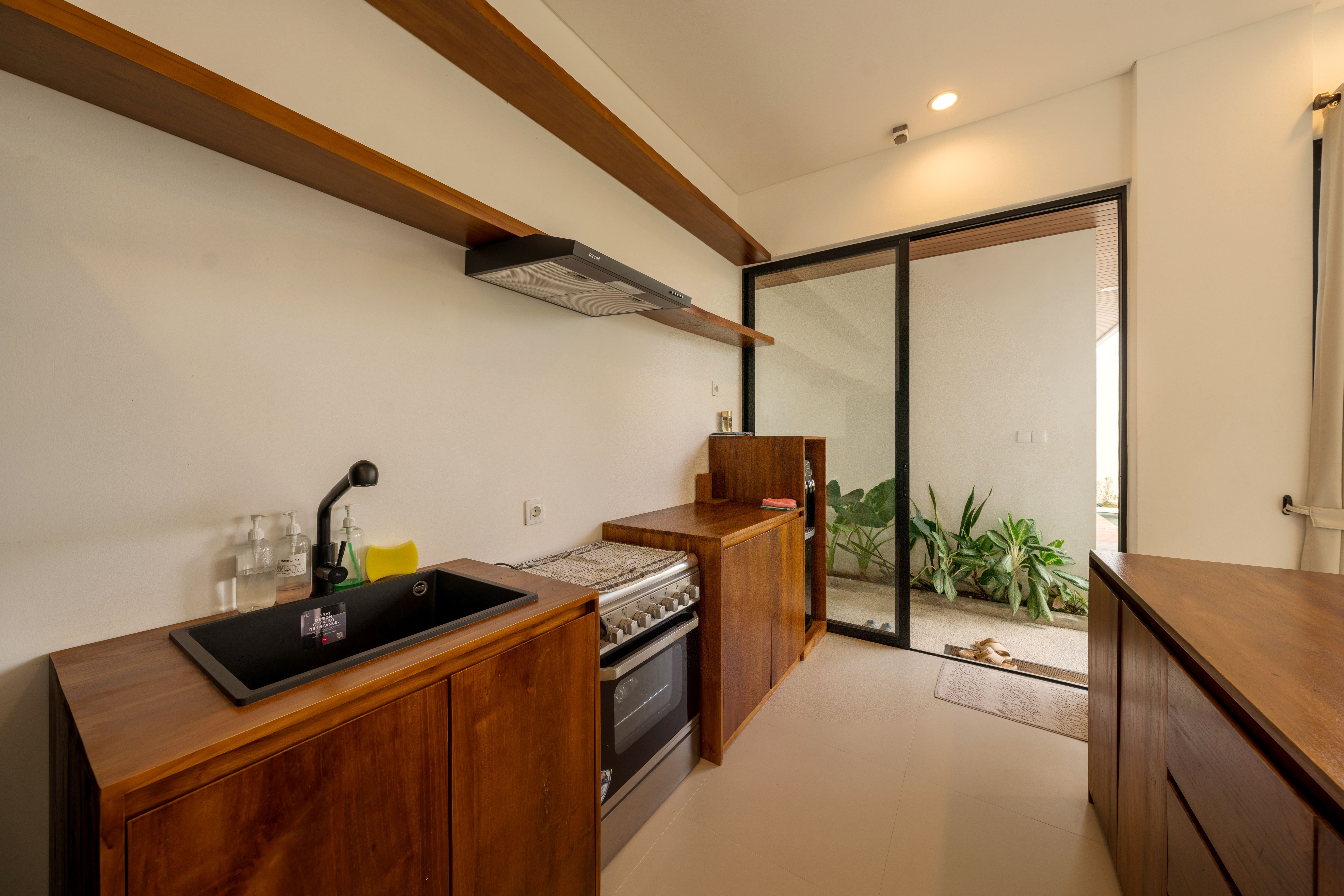 3BR Sanctuary with Direct Pool Access 36