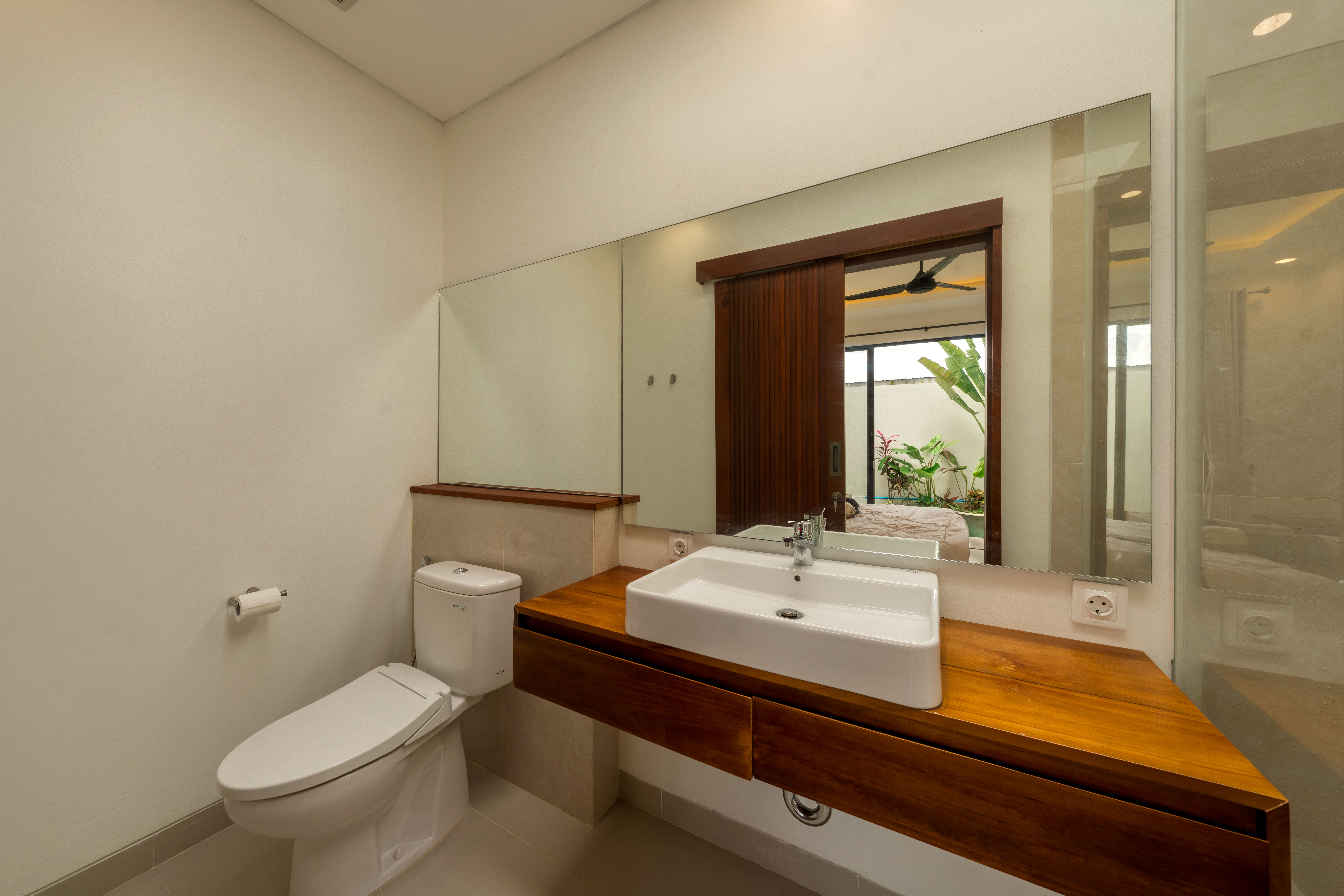 3BR Sanctuary with Direct Pool Access 20