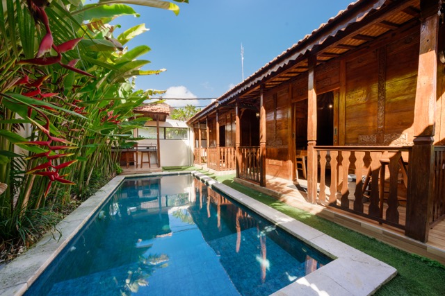 3 Studio Bungalows with Private Pool 2
