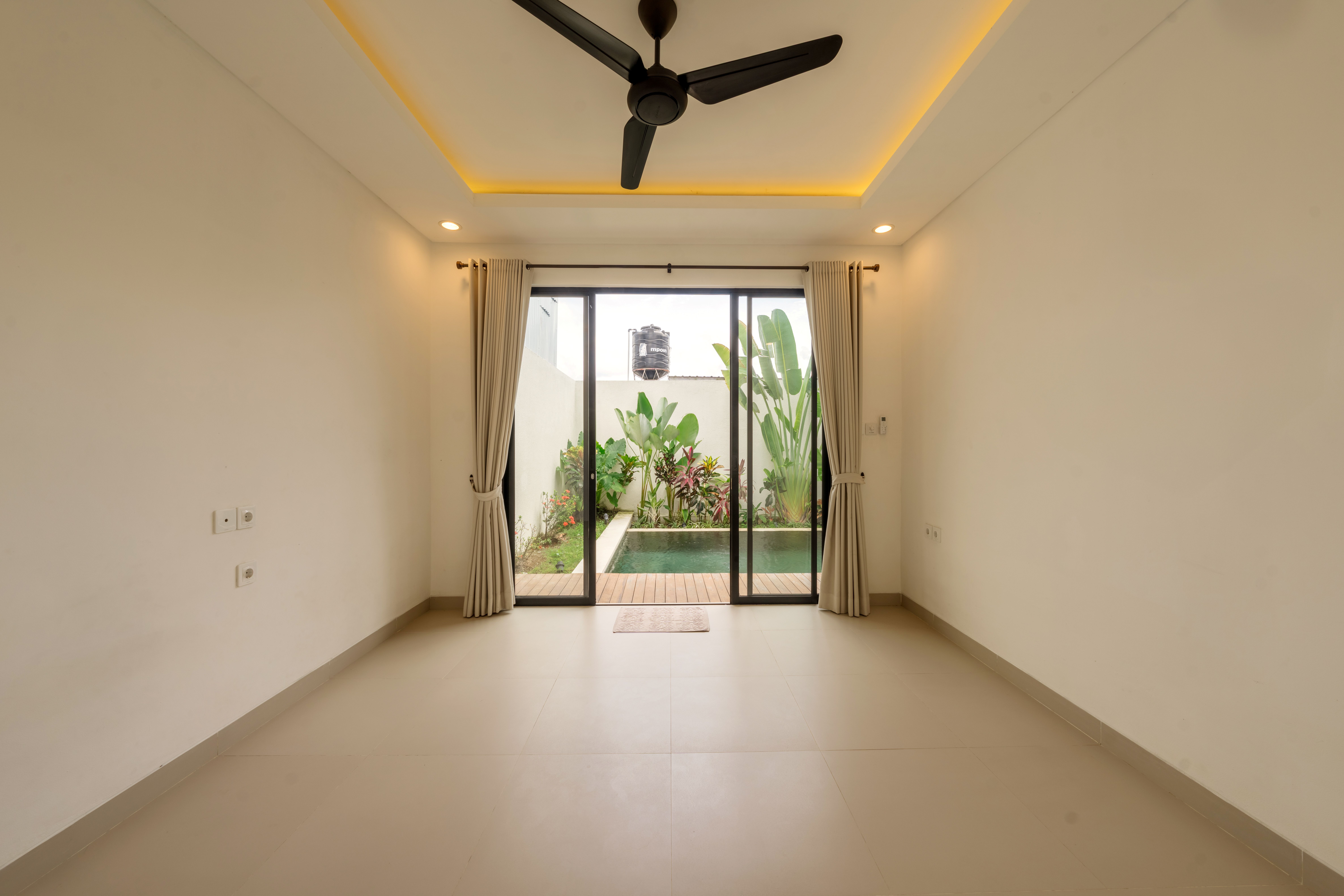 3BR Sanctuary with Direct Pool Access 16