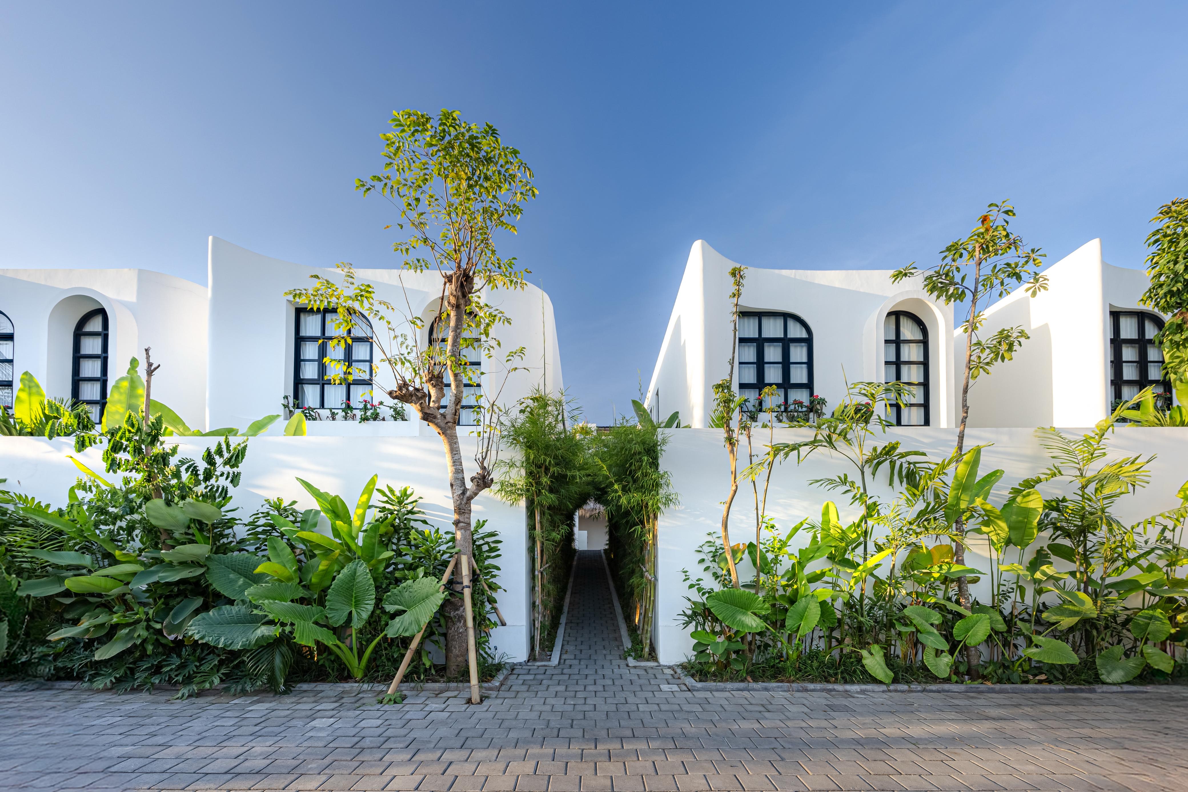 Tropical Serenity 3BR Villa 3