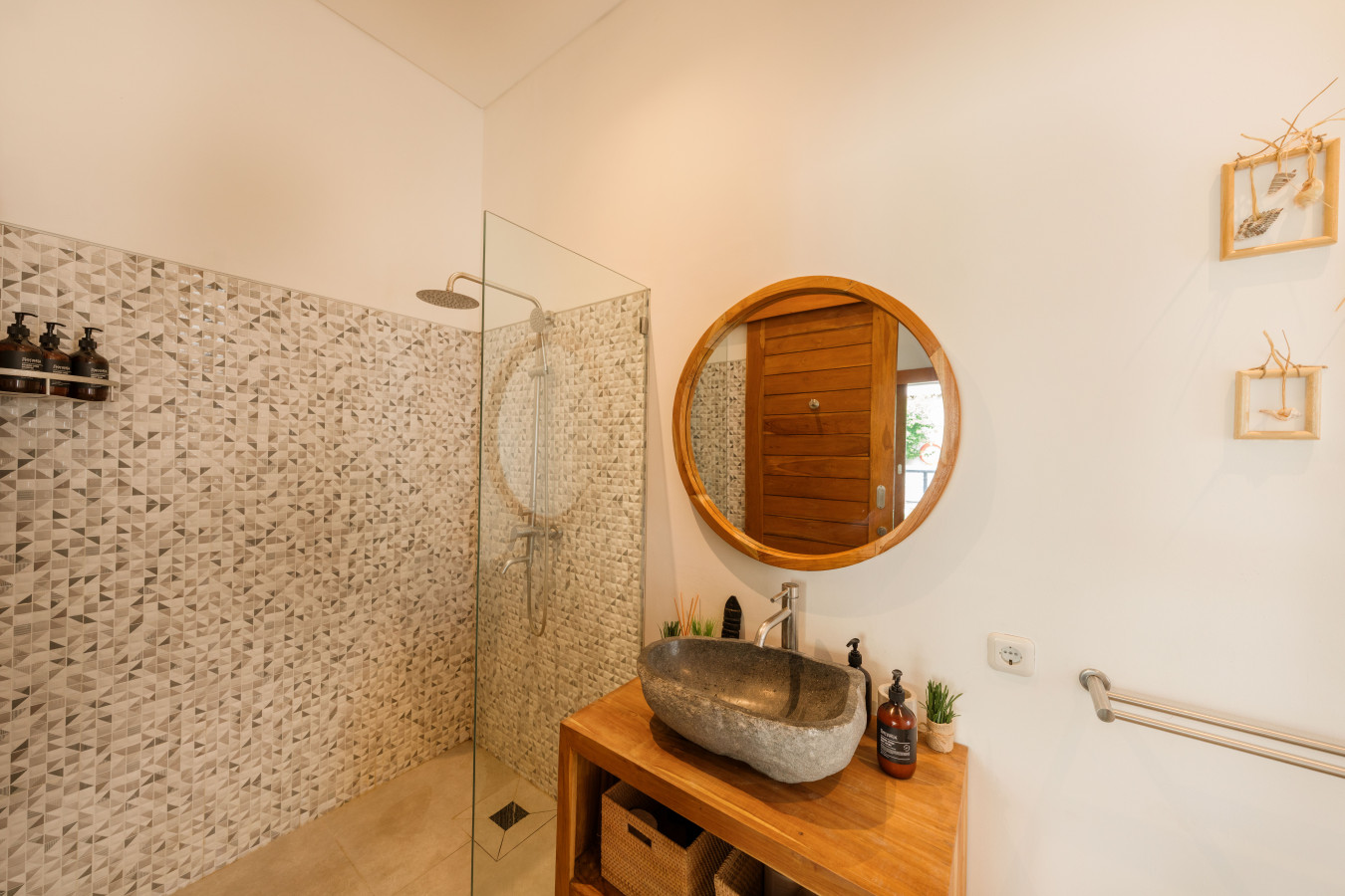 1BR Private Pool Villa Kepompong 18