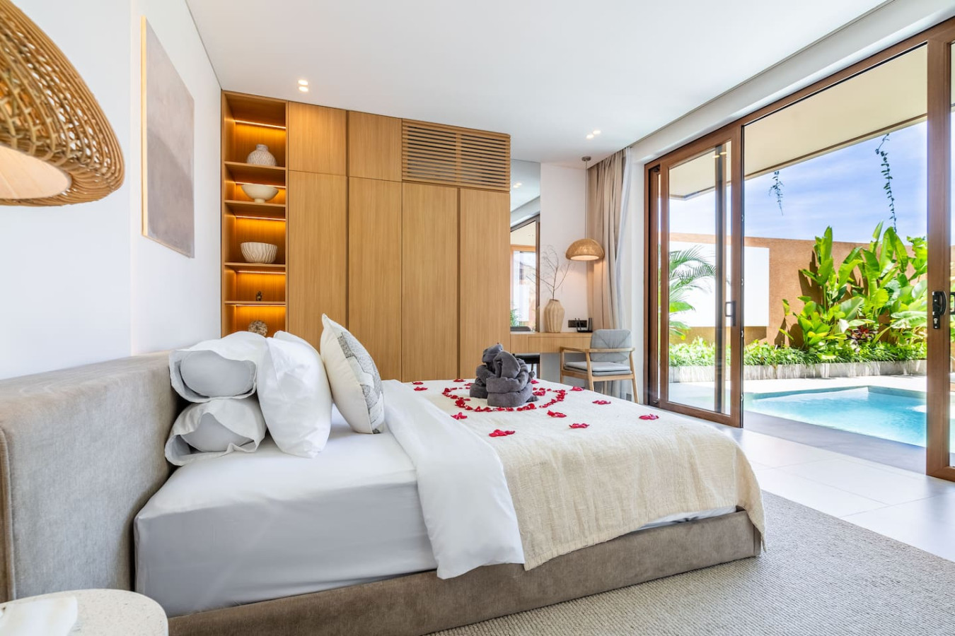 New 2BR Luxury retreat Canggu 18