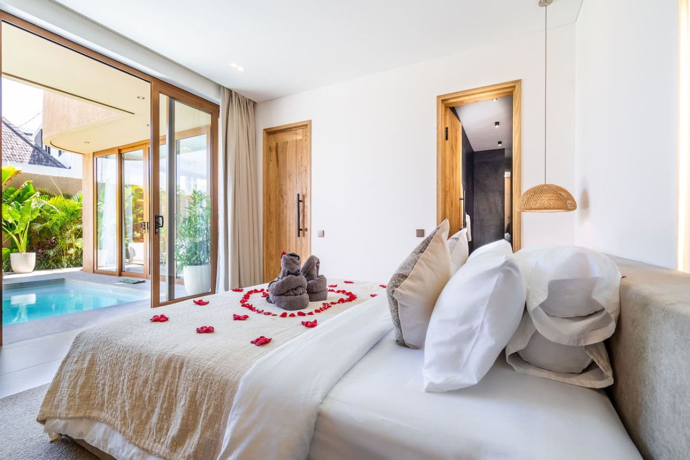 New 2BR Luxury retreat Canggu 26