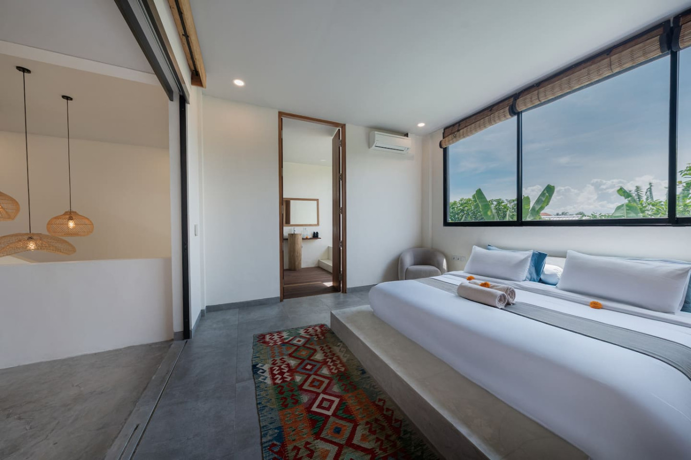 Villa Kiri - Modern 2BR Villa Rooftop & Pool 25