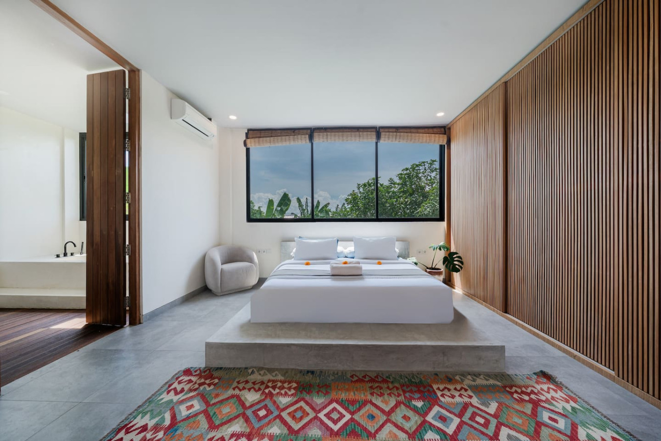 Villa Kiri - Modern 2BR Villa Rooftop & Pool 3