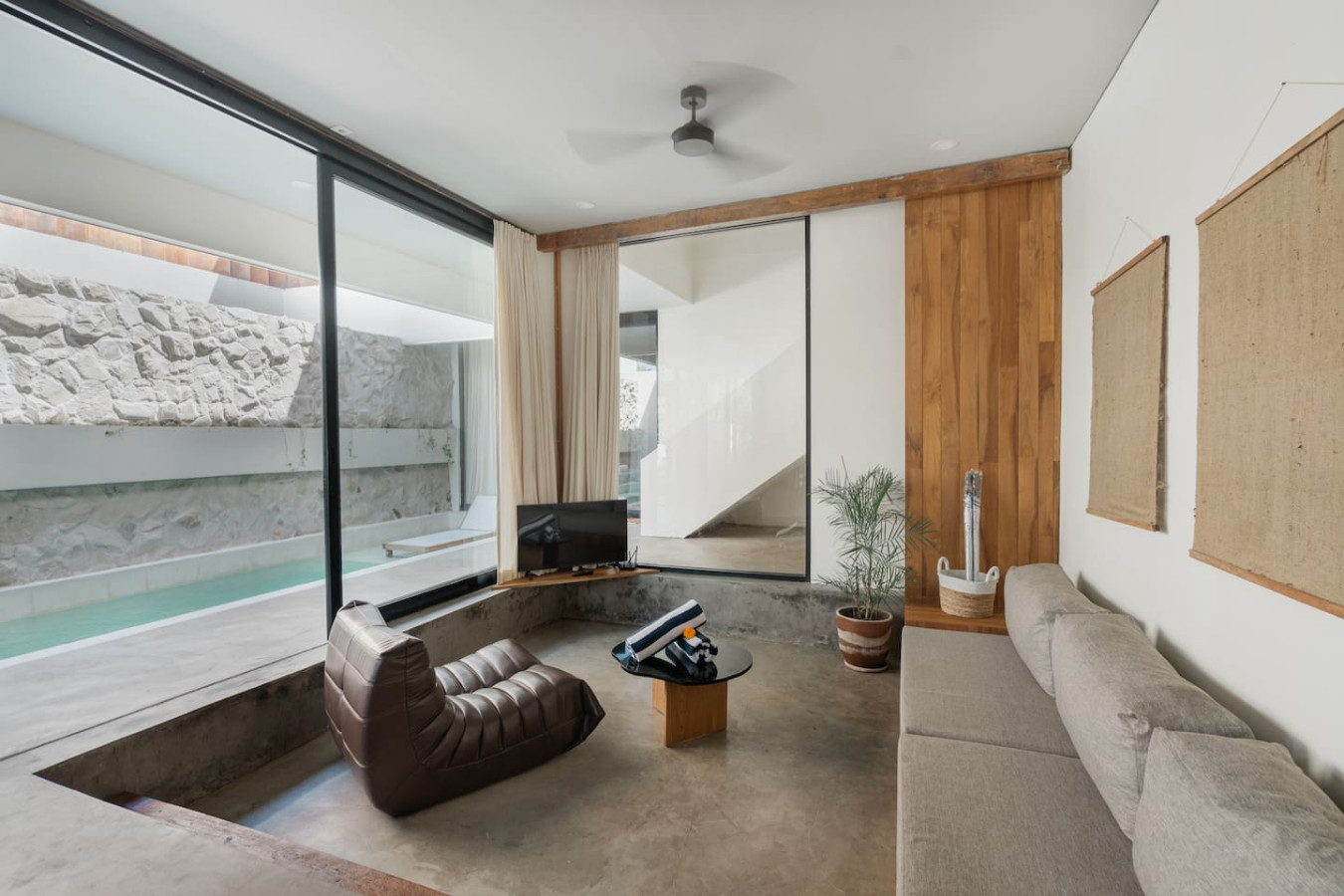 Stylish 2BR Villa Private Pool 24