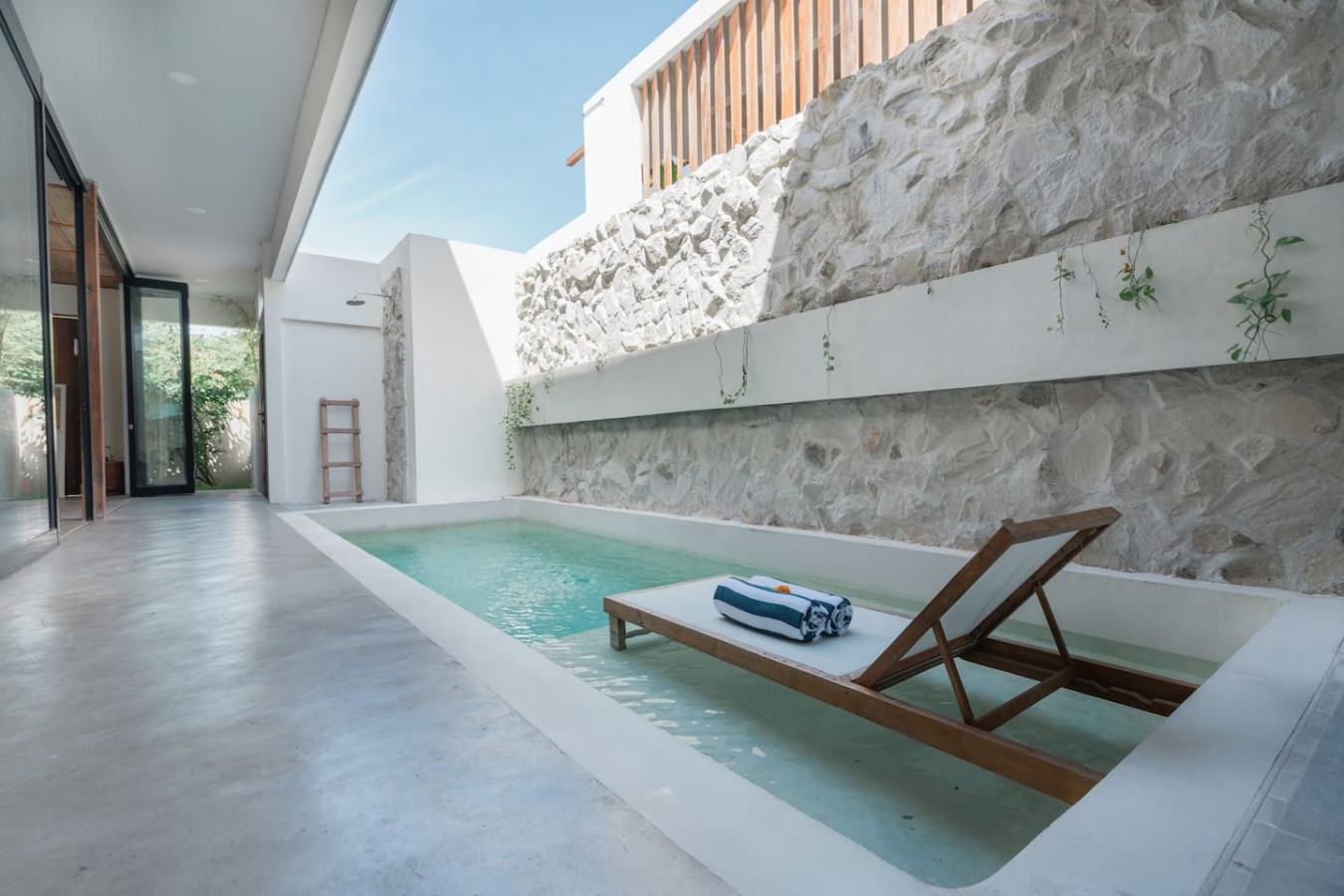 Stylish 2BR Villa Private Pool 34