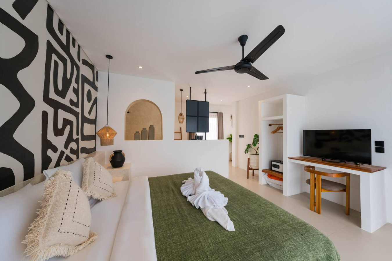 Luxury 1BR Private Pool Villa 27