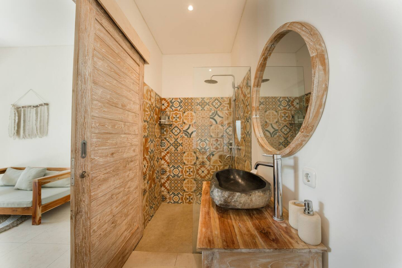 Villa Anna Lou – 1BR Boho Escape 22