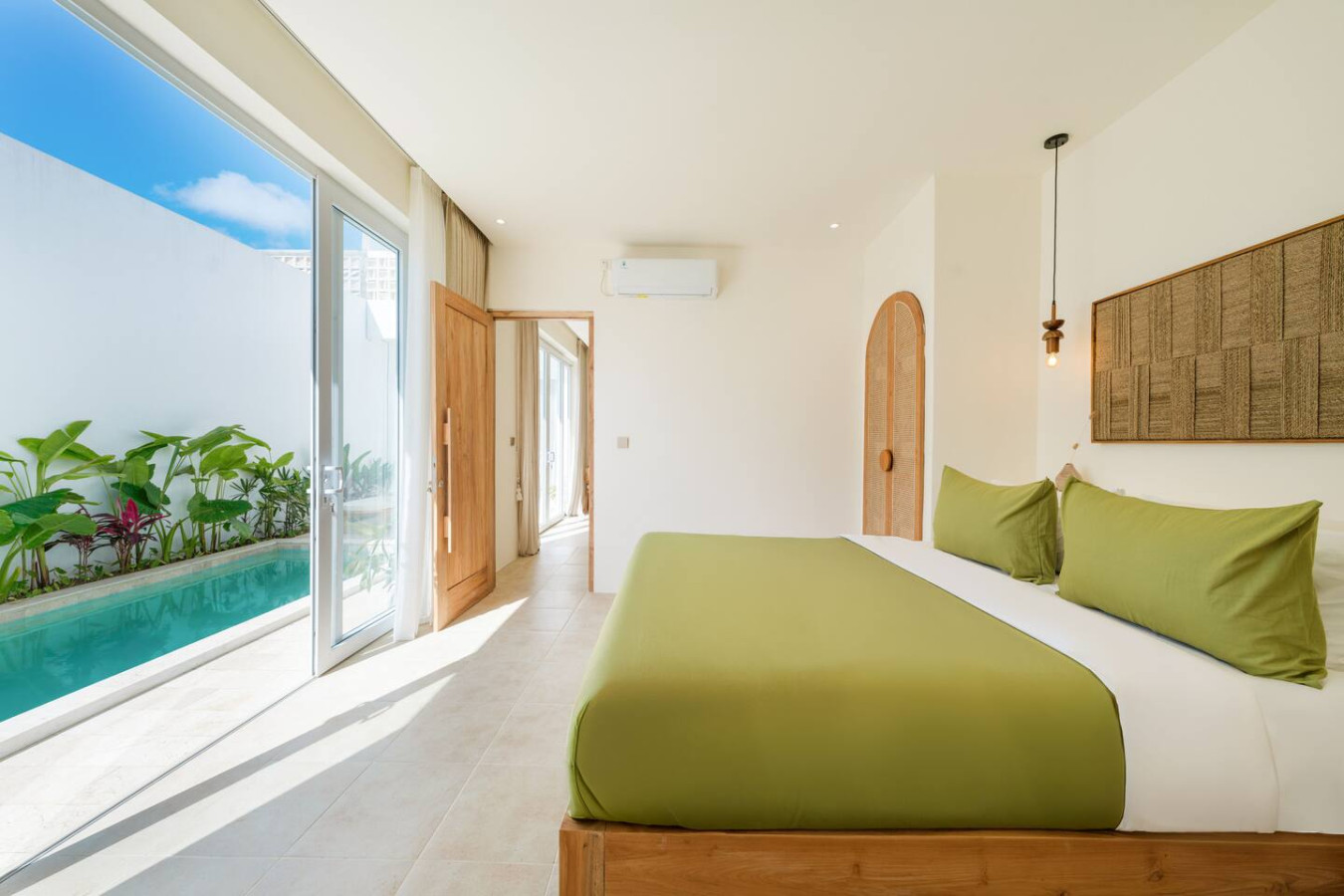 Sira Rosa Villa 2BR with Rooftop Oasis 4