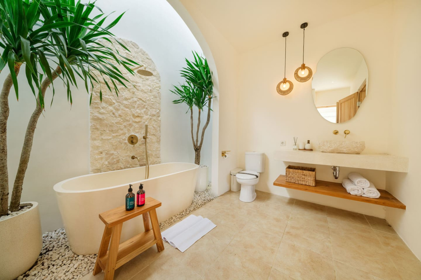 Sira Rosa Villa 2BR with Rooftop Oasis 43