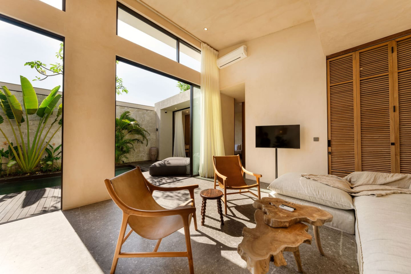 Villa Sunset Serenity 2BR Sunset View & Beach Walk 33