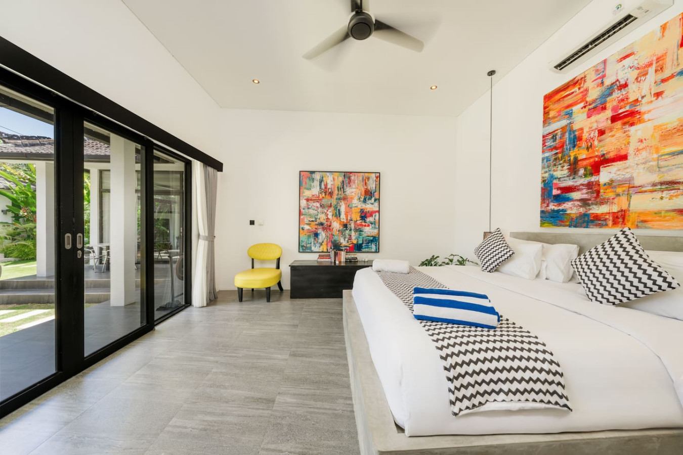 Elegant Modern 4BR Retreat in the Heart of Berawa 10