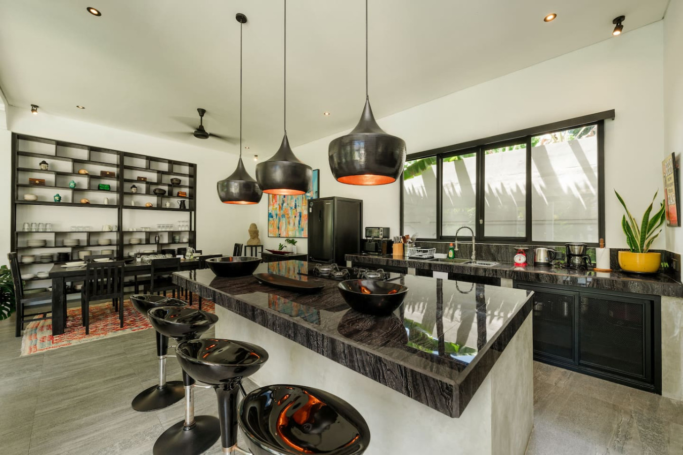 Elegant Modern 4BR Retreat in the Heart of Berawa 18