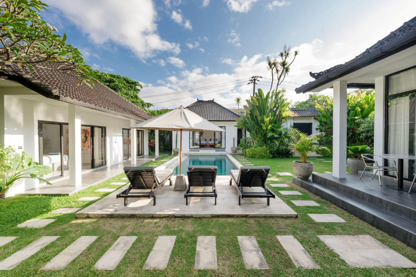 Elegant Modern 4BR Retreat in the Heart of Berawa 32