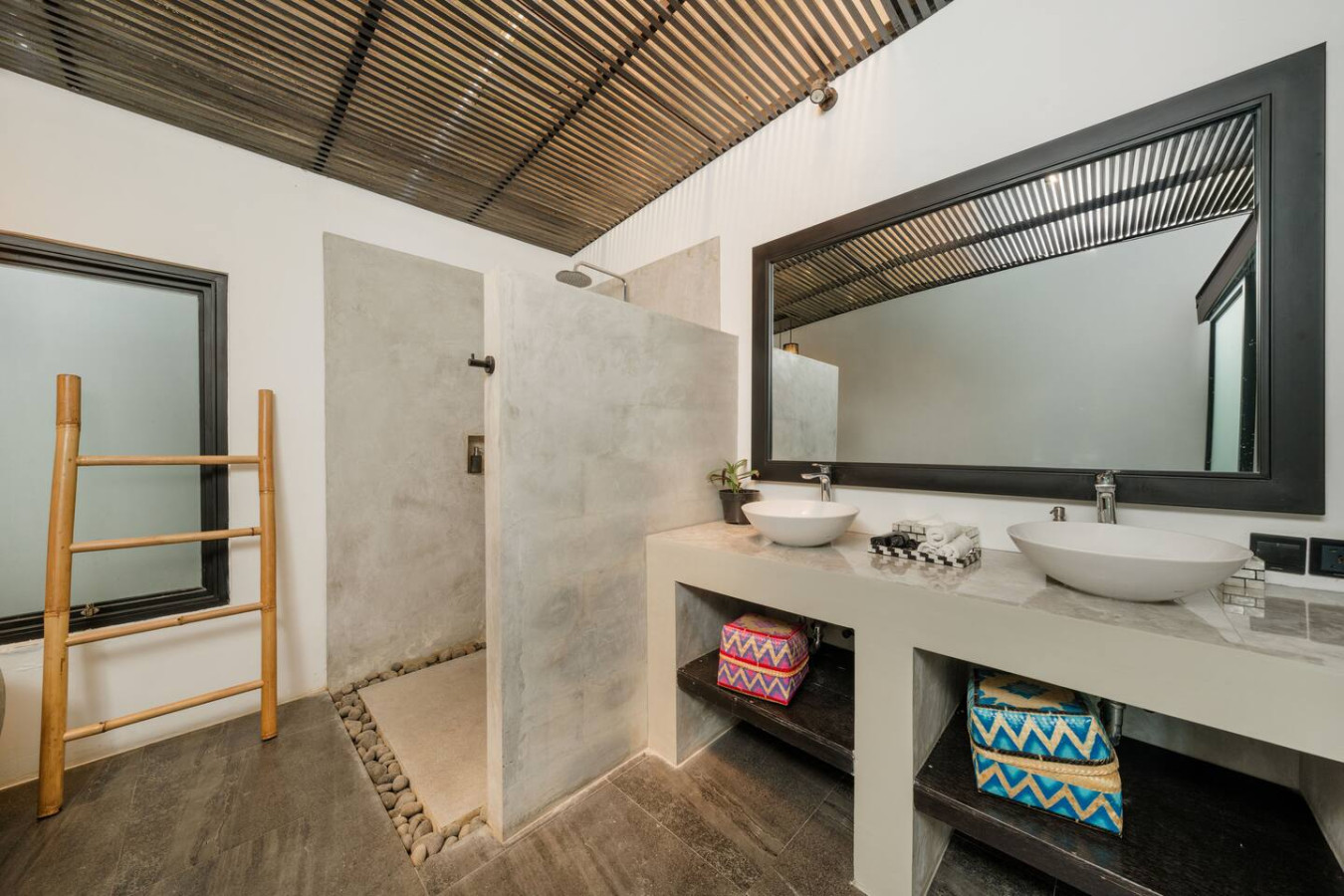 Elegant Modern 4BR Retreat in the Heart of Berawa 53