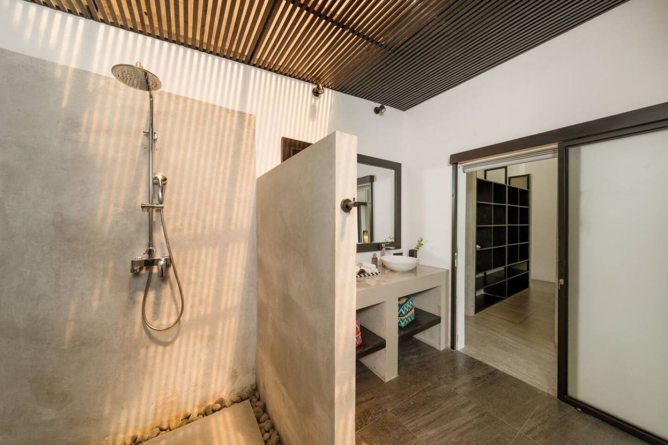 Elegant Modern 4BR Retreat in the Heart of Berawa 58