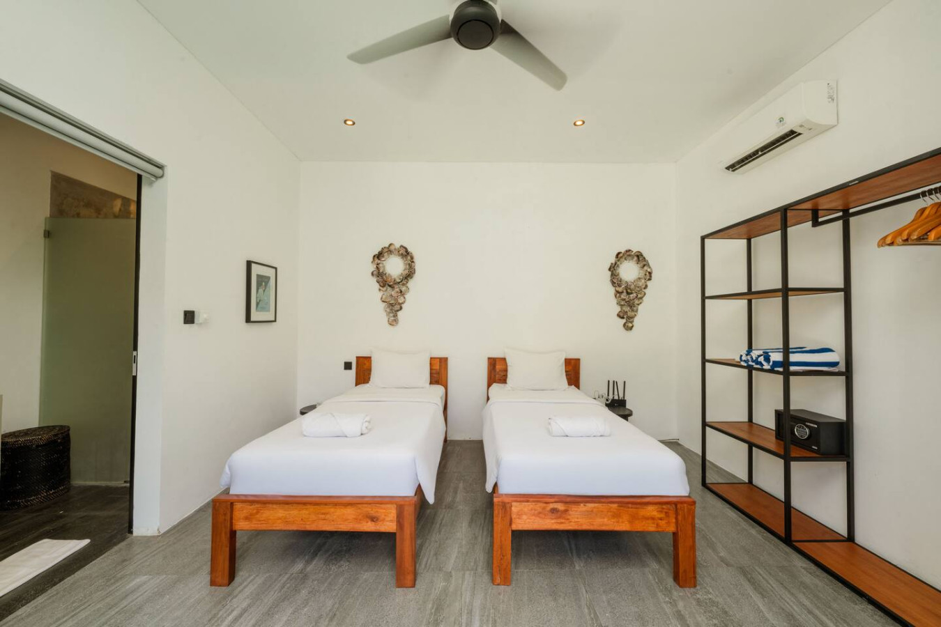 Elegant Modern 4BR Retreat in the Heart of Berawa 7