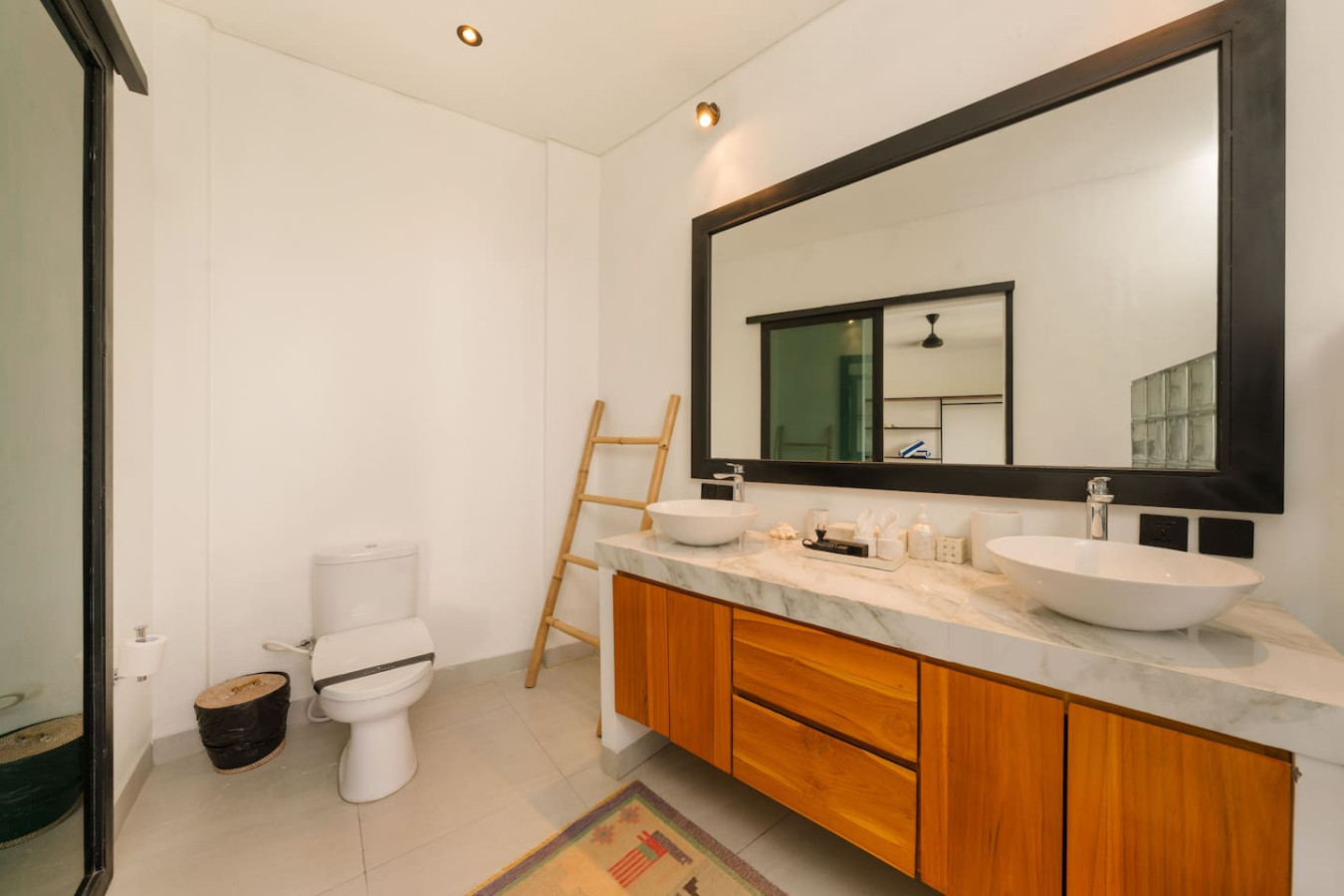 Spacious 5BR Modern Simplicity, Near Canggu's Best 24