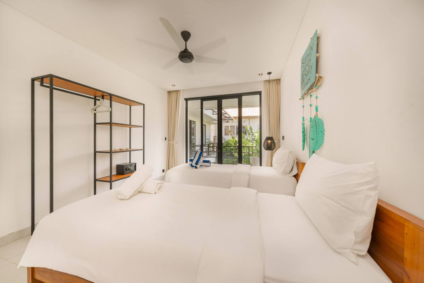 Spacious 5BR Modern Simplicity, Near Canggu's Best 28