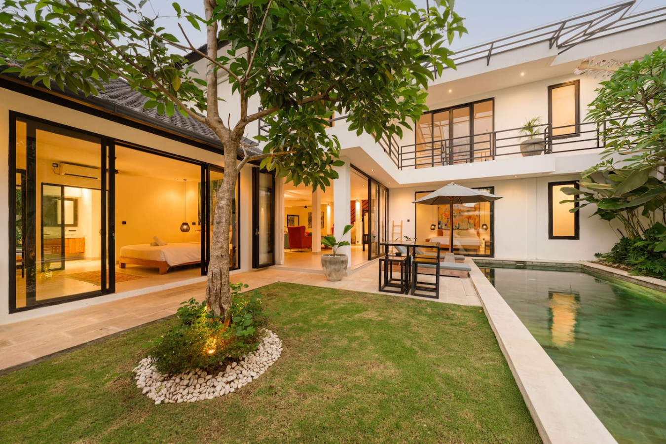 Spacious 5BR Modern Simplicity, Near Canggu's Best 32