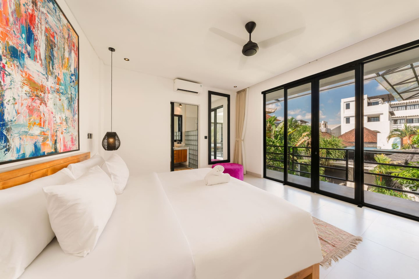 Spacious 5BR Modern Simplicity, Near Canggu's Best 37