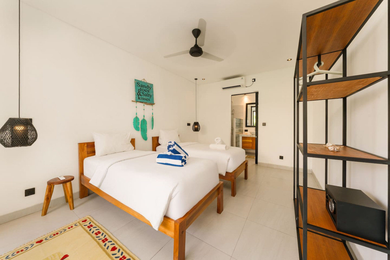 Spacious 5BR Modern Simplicity, Near Canggu's Best 40