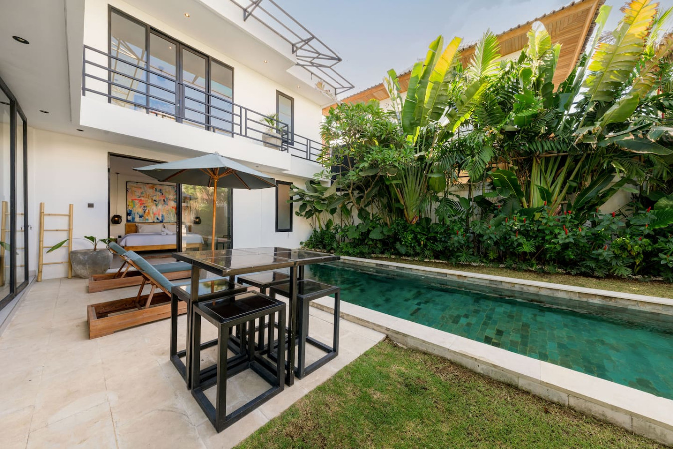 Spacious 5BR Modern Simplicity, Near Canggu's Best 48