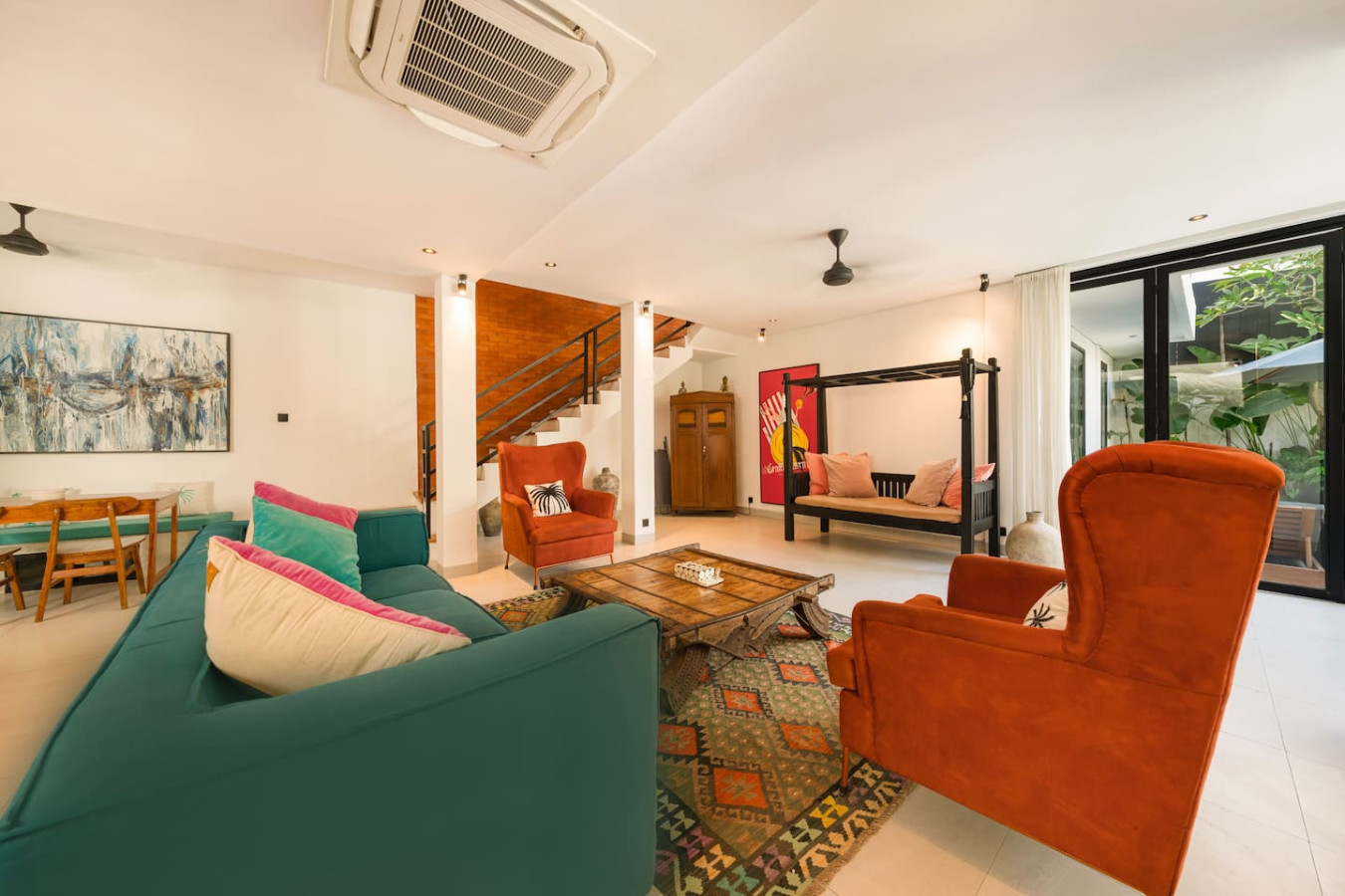 Spacious 5BR Modern Simplicity, Near Canggu's Best 64