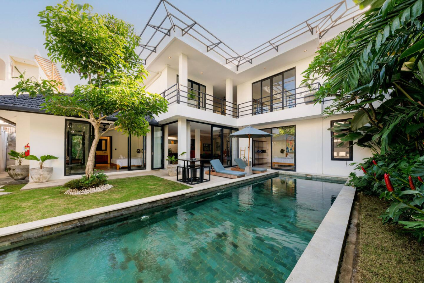Spacious 5BR Modern Simplicity, Near Canggu's Best 9