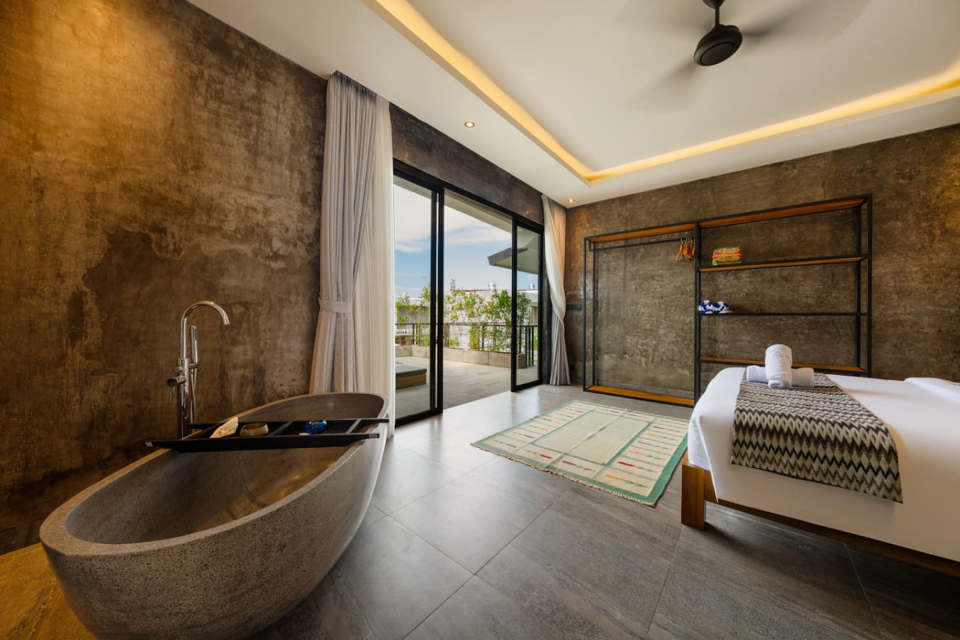 Modern Artistic 5BR Haven in Canggu Berawa 110