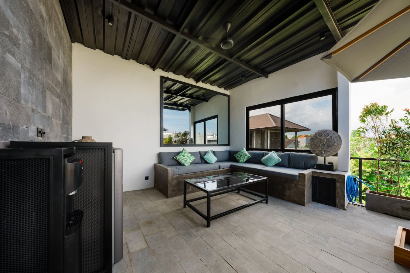 Modern Artistic 5BR Haven in Canggu Berawa 113
