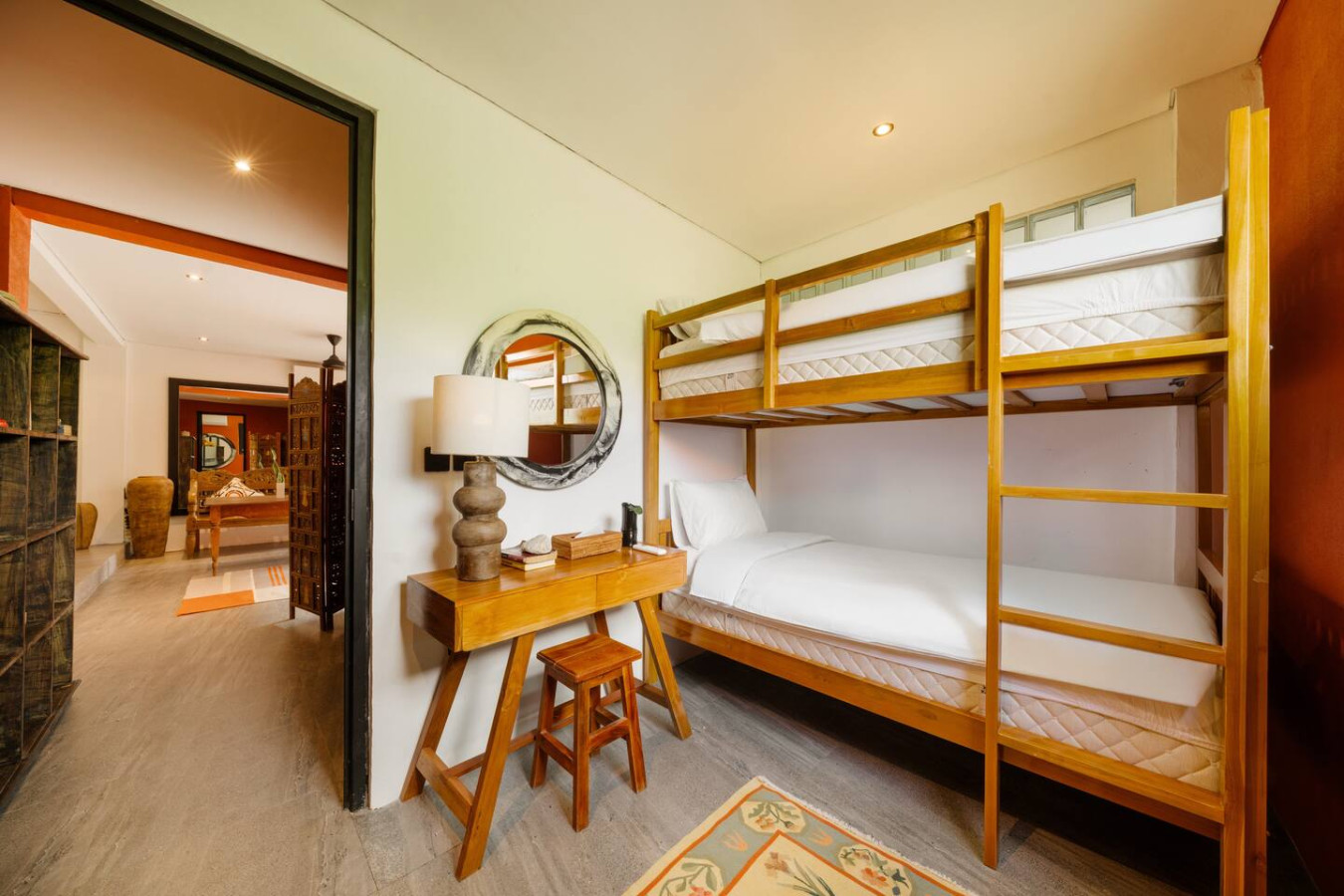 Modern Artistic 5BR Haven in Canggu Berawa 114