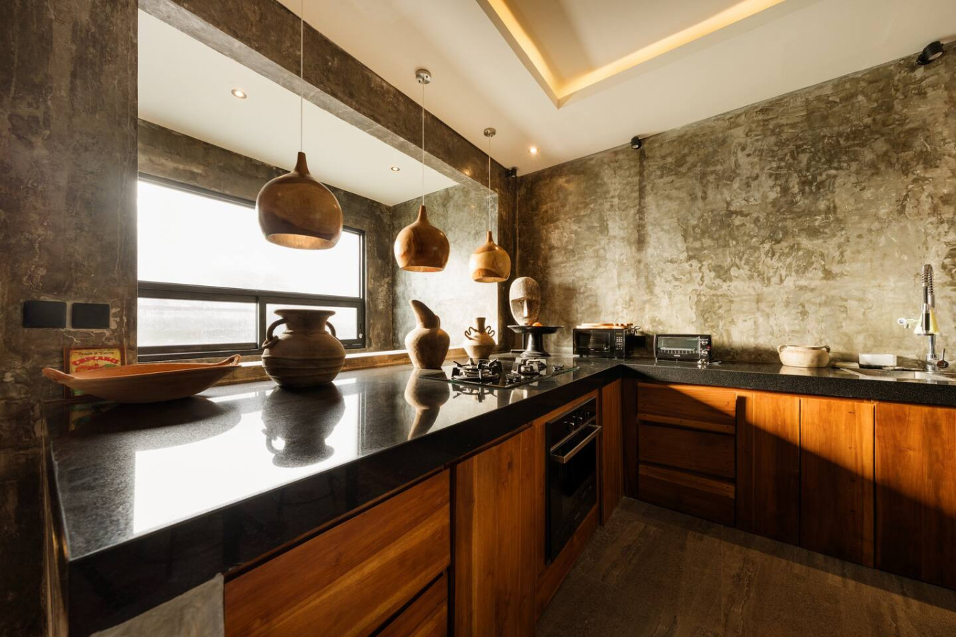 Modern Artistic 5BR Haven in Canggu Berawa 15