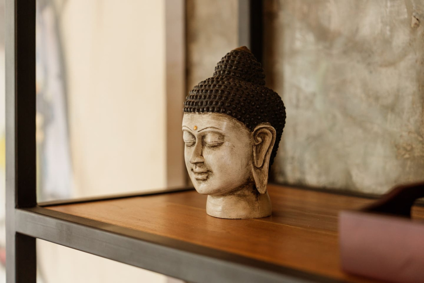 Modern Artistic 5BR Haven in Canggu Berawa 29