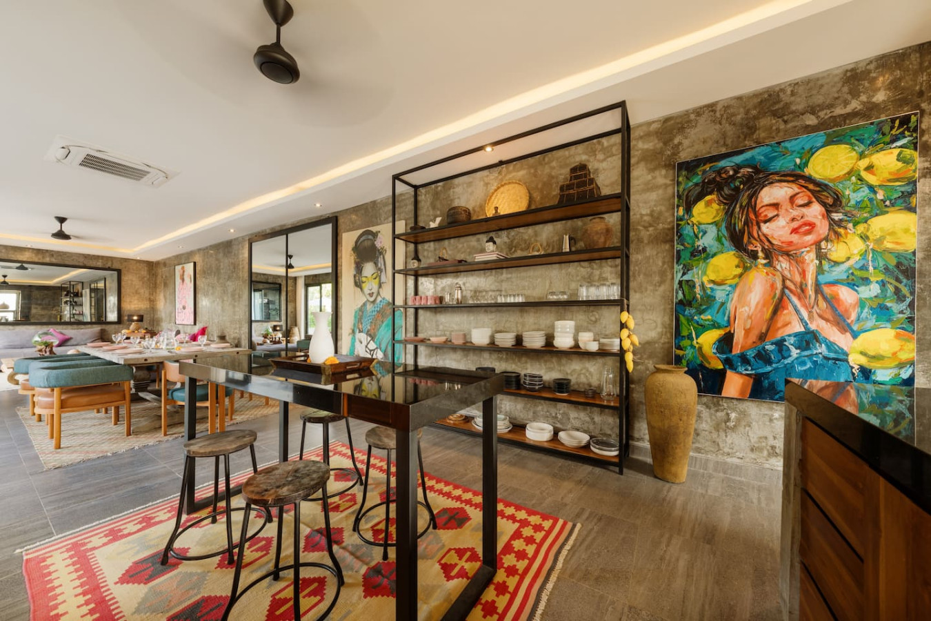 Modern Artistic 5BR Haven in Canggu Berawa 57