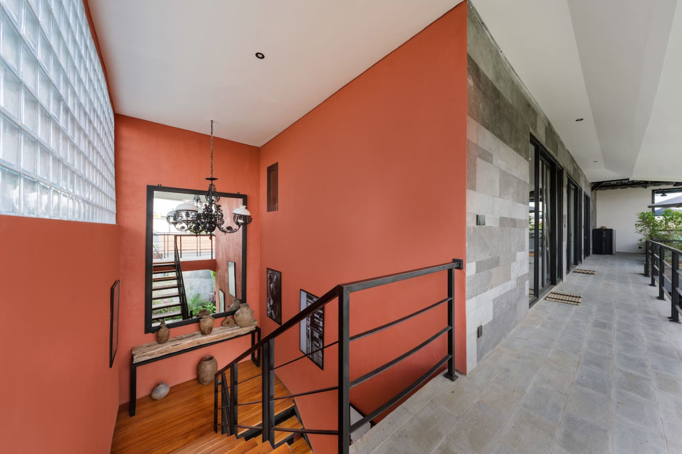 Modern Artistic 5BR Haven in Canggu Berawa 79