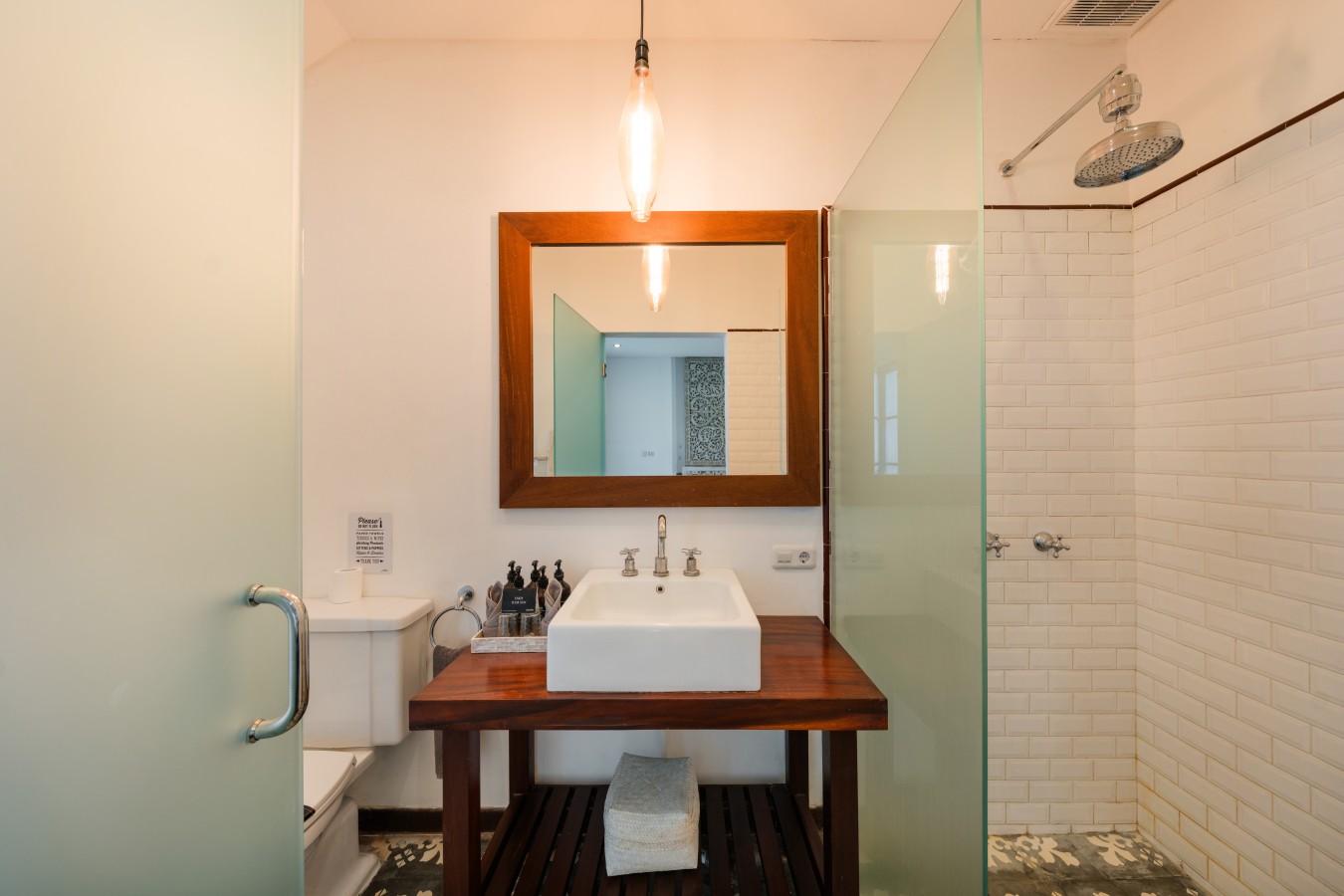 Stylish 3BR Escape, 5 Mins to Seminyak Beach 15