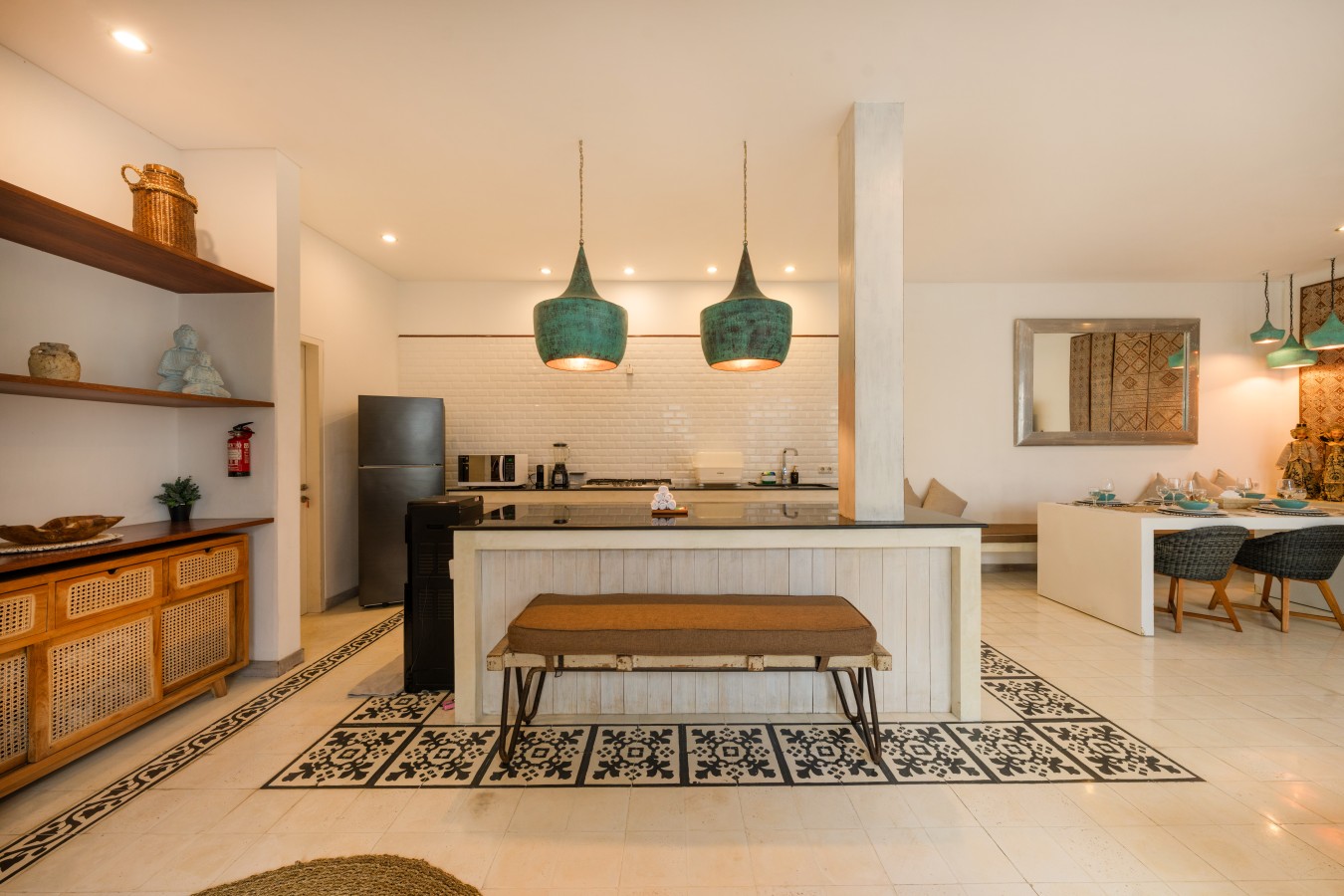 Stylish 3BR Escape, 5 Mins to Seminyak Beach 3