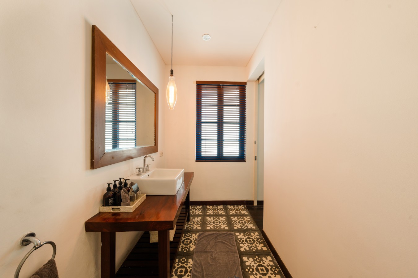 Stylish 3BR Escape, 5 Mins to Seminyak Beach 31