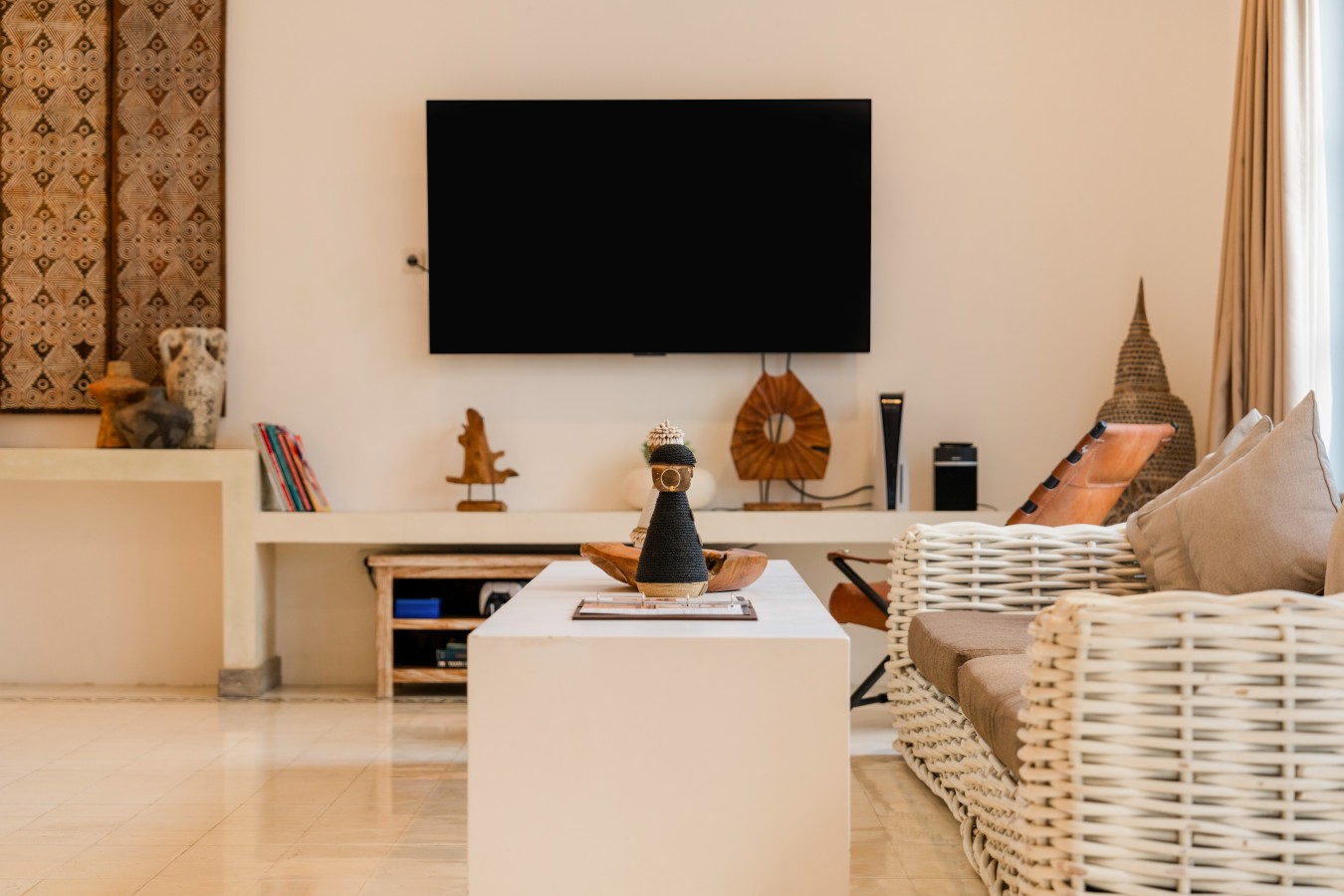 Stylish 3BR Escape, 5 Mins to Seminyak Beach 70