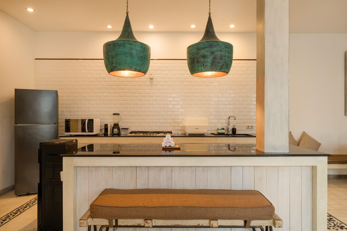 Stylish 3BR Escape, 5 Mins to Seminyak Beach 95