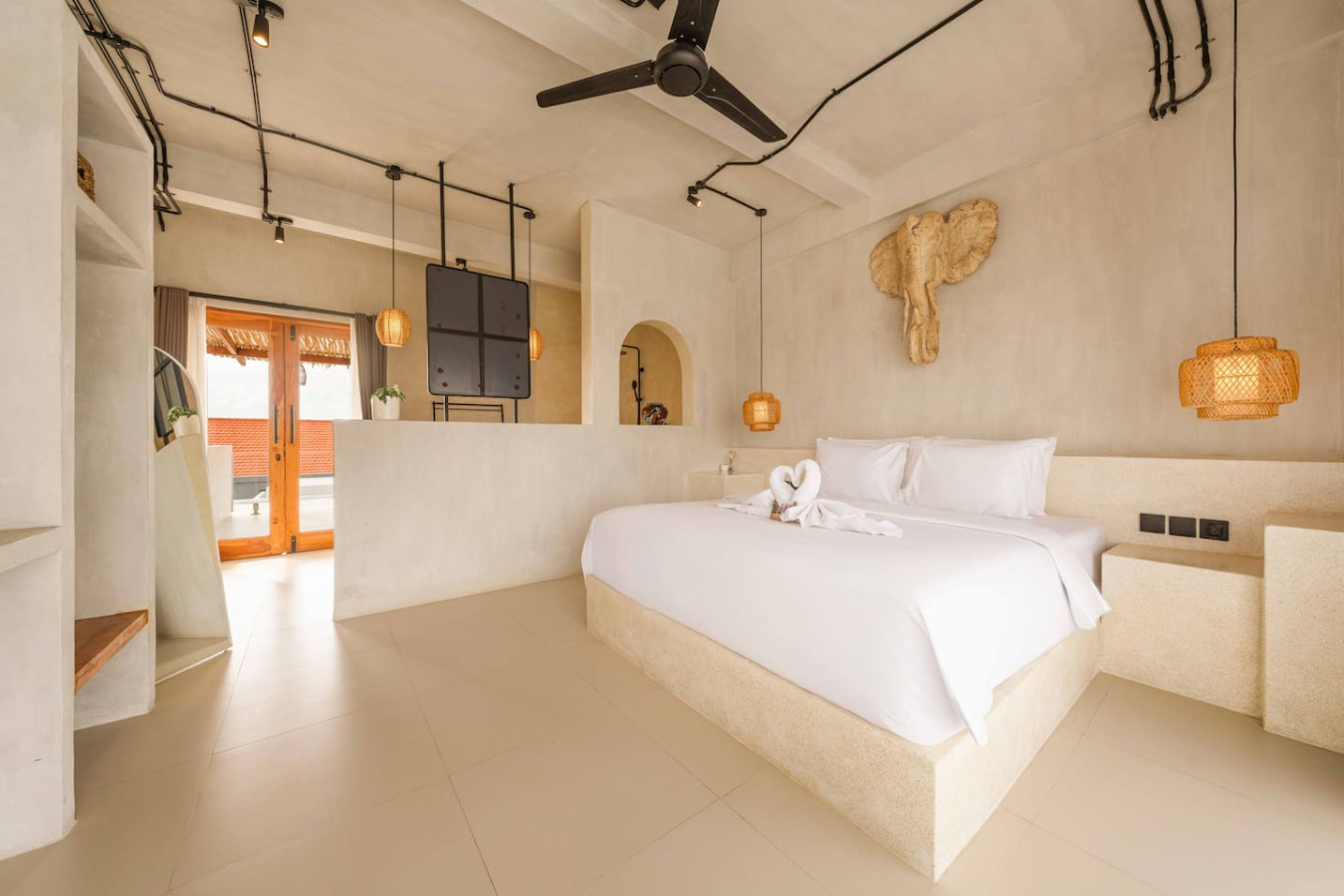 *NEW* Modern 1BR Villa w/ Private Pool 50
